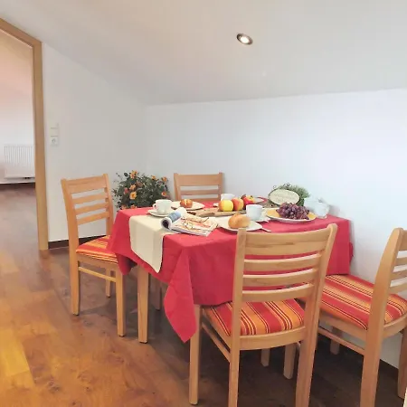 Haus Hol Di Toi